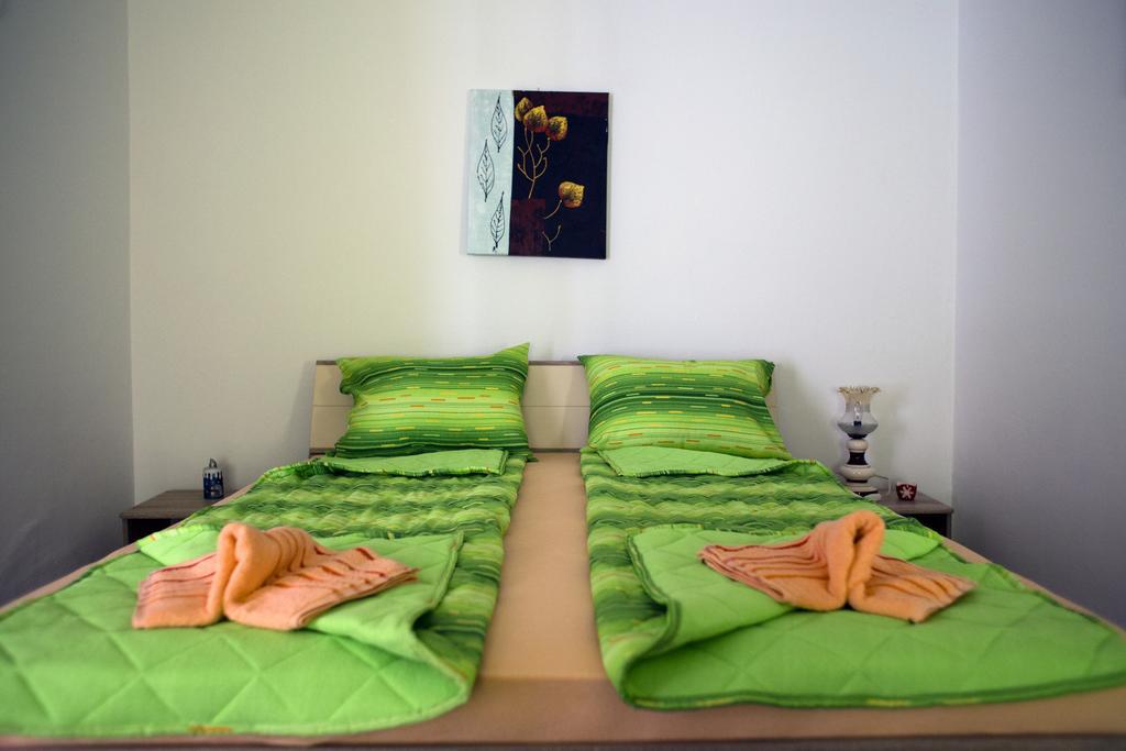 Green Apartment Нови-Сад Экстерьер фото