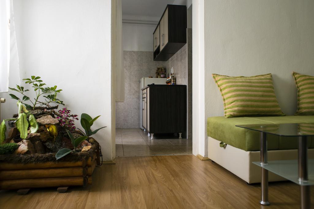 Green Apartment Нови-Сад Экстерьер фото